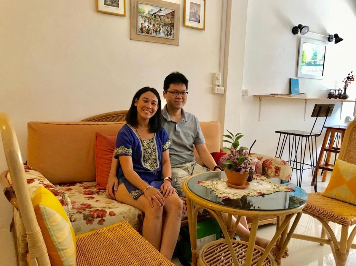 One Of Us House Vandrerhjem Bangkok Eksteriør bilde