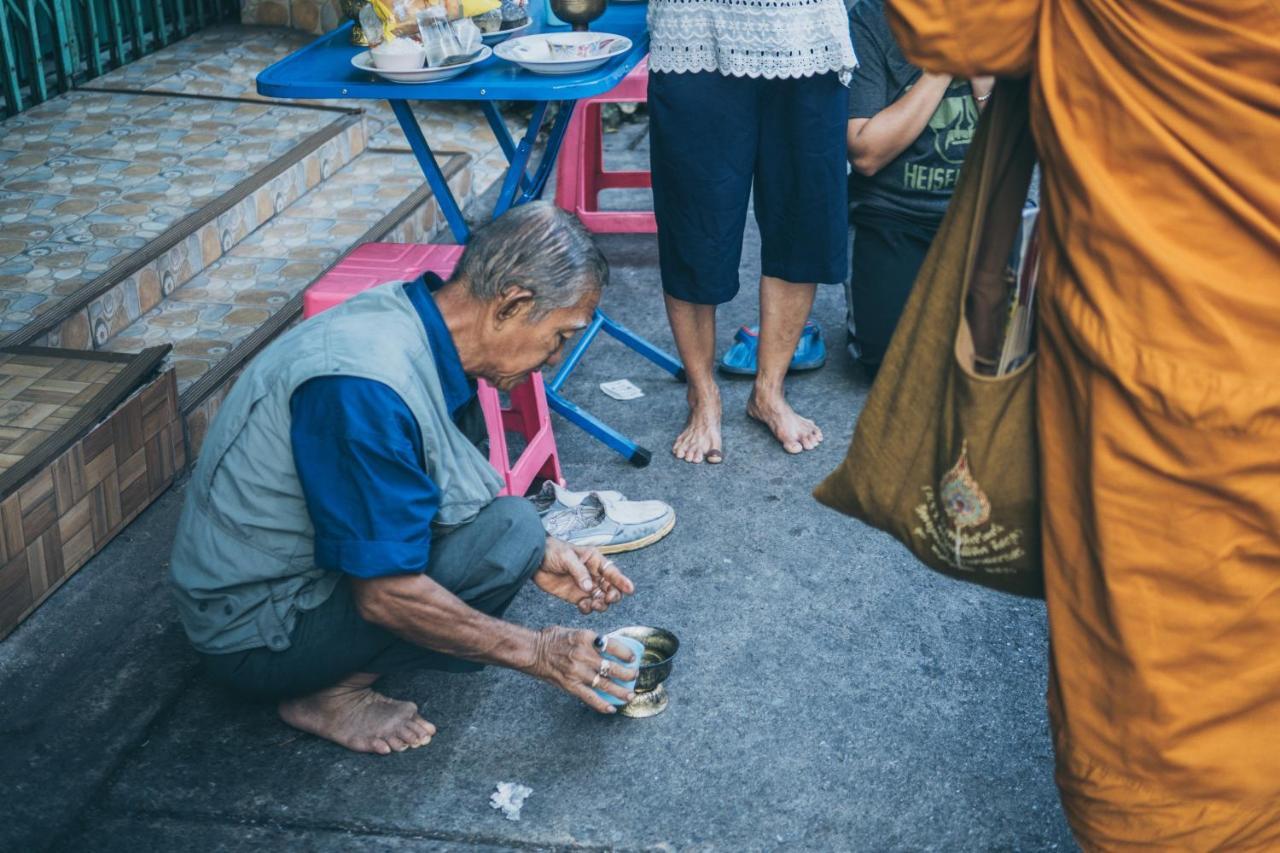 One Of Us House Vandrerhjem Bangkok Eksteriør bilde